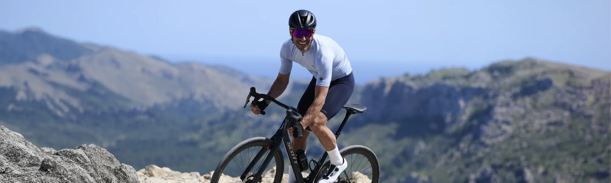 Shop de nieuwste collecties fietskleding