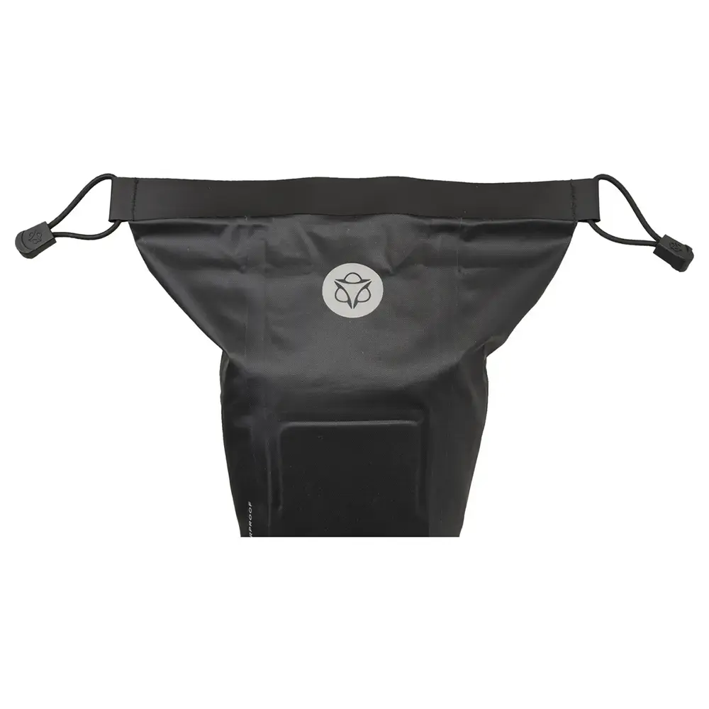 AGU Shelter 1.3L Zadeltas Zwart