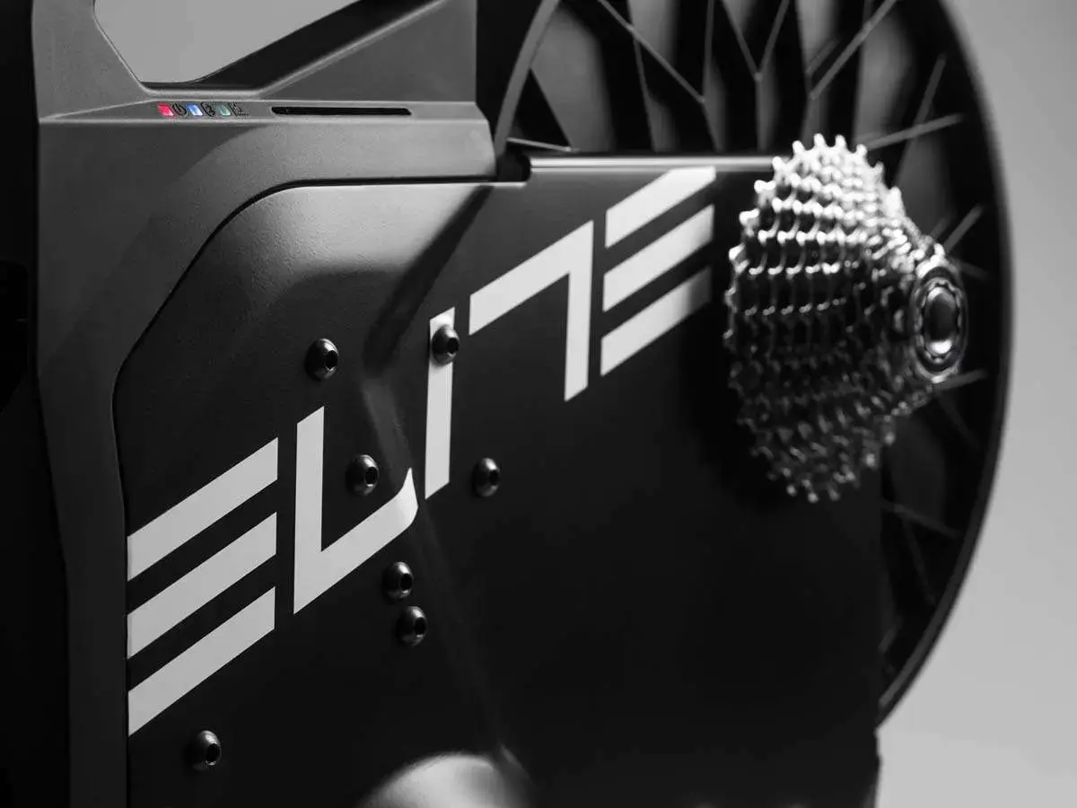Elite Suito-T Fietstrainer Incl. Voorwielsteun