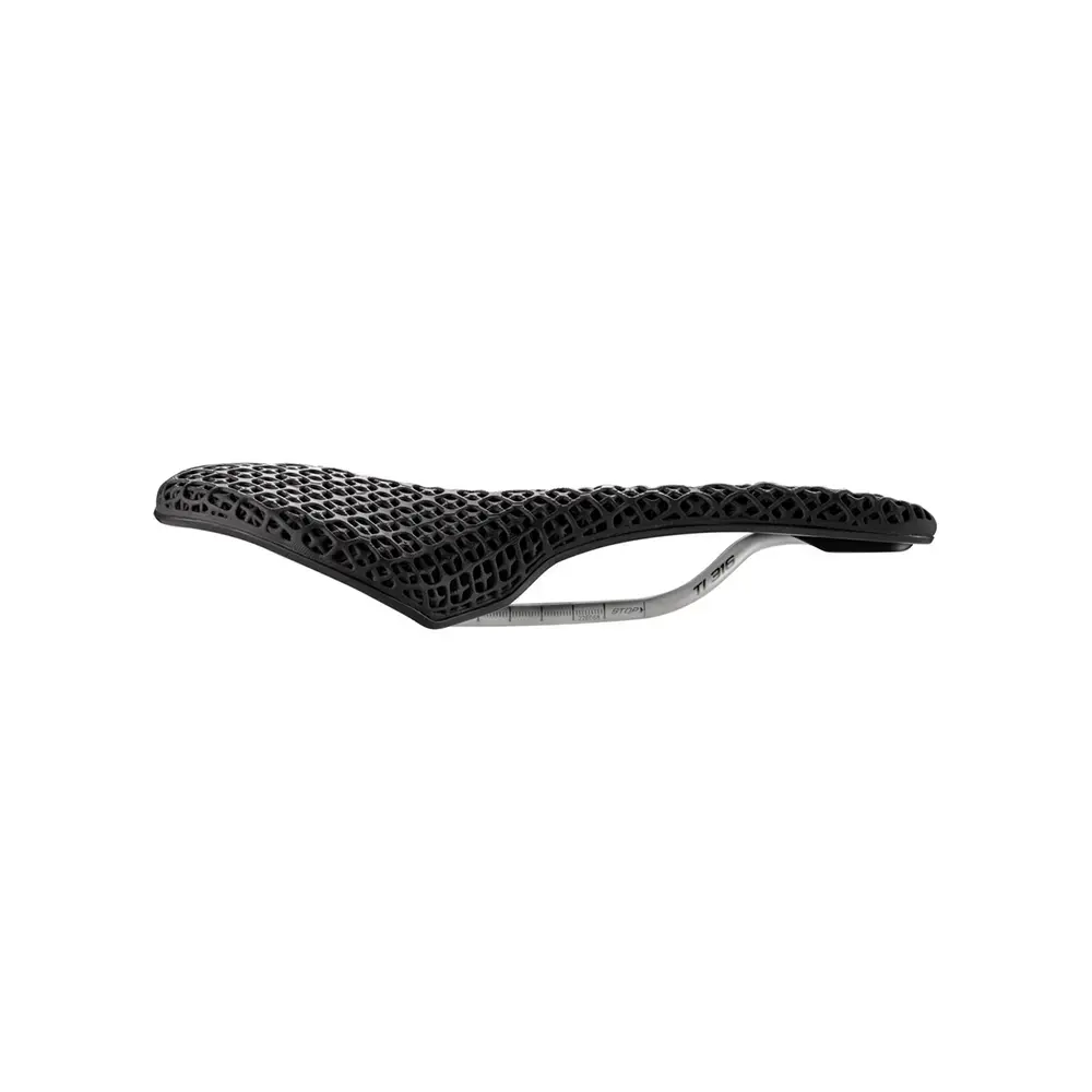 Selle Italia SLR Boost 3D Superflow Titanium L3 Zadel Zwart