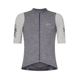 Oakley Off Grid 2.0 Gravel Fietsshirt Korte Mouwen Grijs Heren
