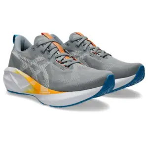 ASICS Novablast 5 Hardloopschoenen Grijs/Wit Heren