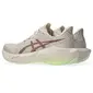 ASICS Novablast 6 Hardloopschoenen Beige/Geel Heren