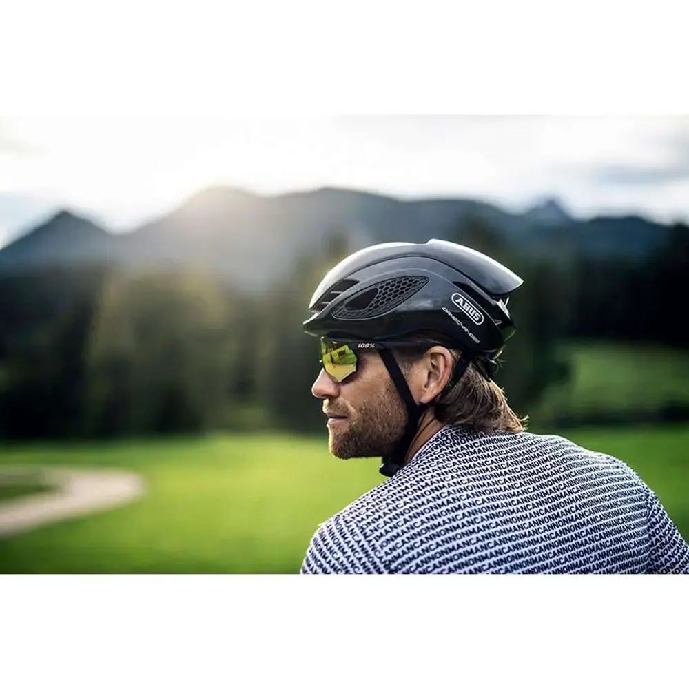 Abus GameChanger Race Fietshelm Shiny Zwart