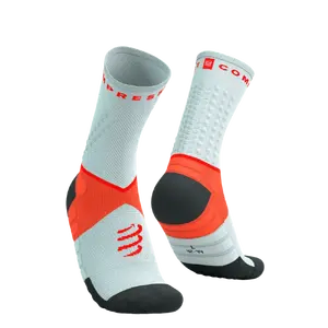 Compressport Ultra Trail Compressiesokken v2.0 Paars/Roze
