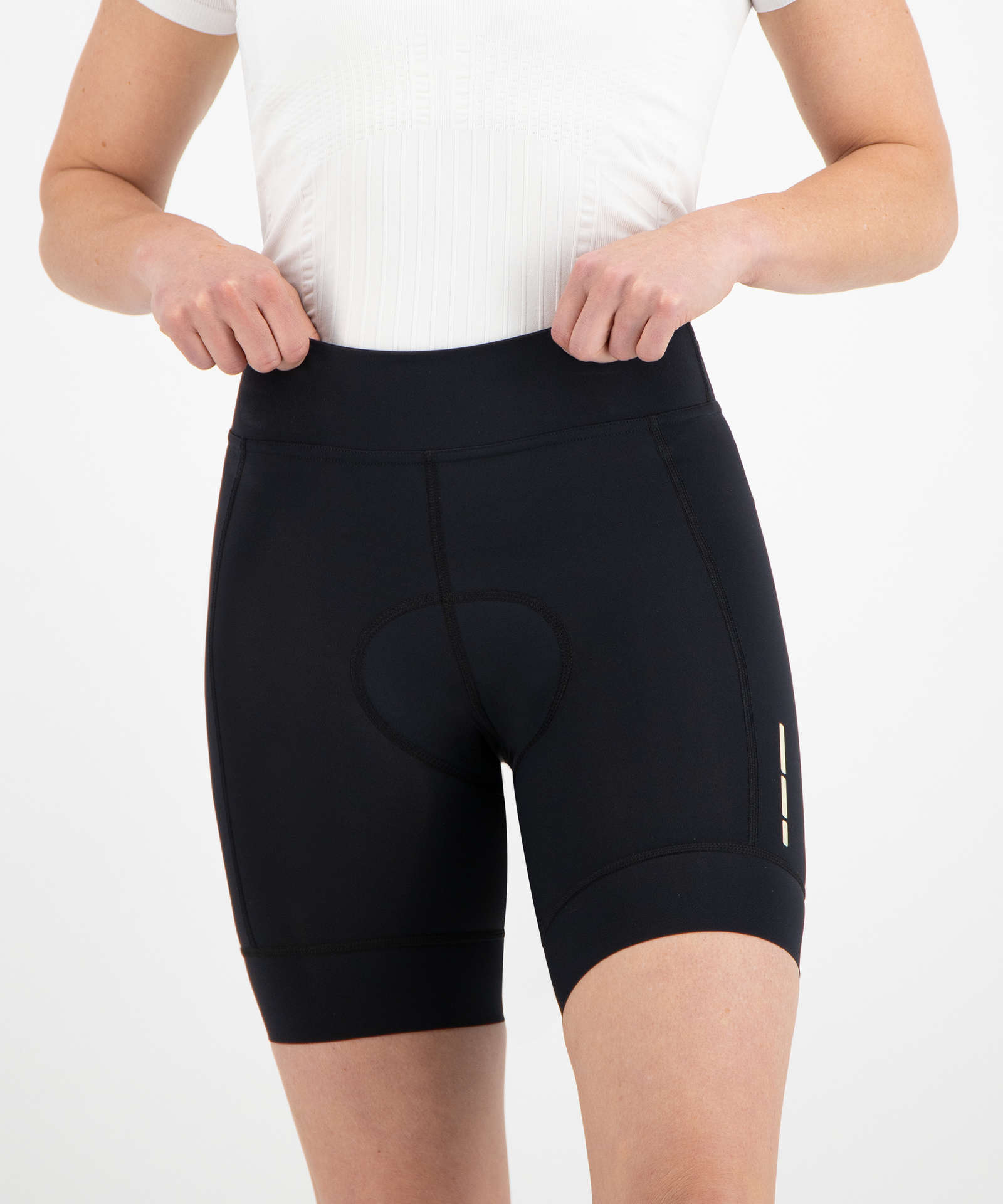 FUTURUM MARA Fietsbroek Kort Zonder Bretels Zwart Dames