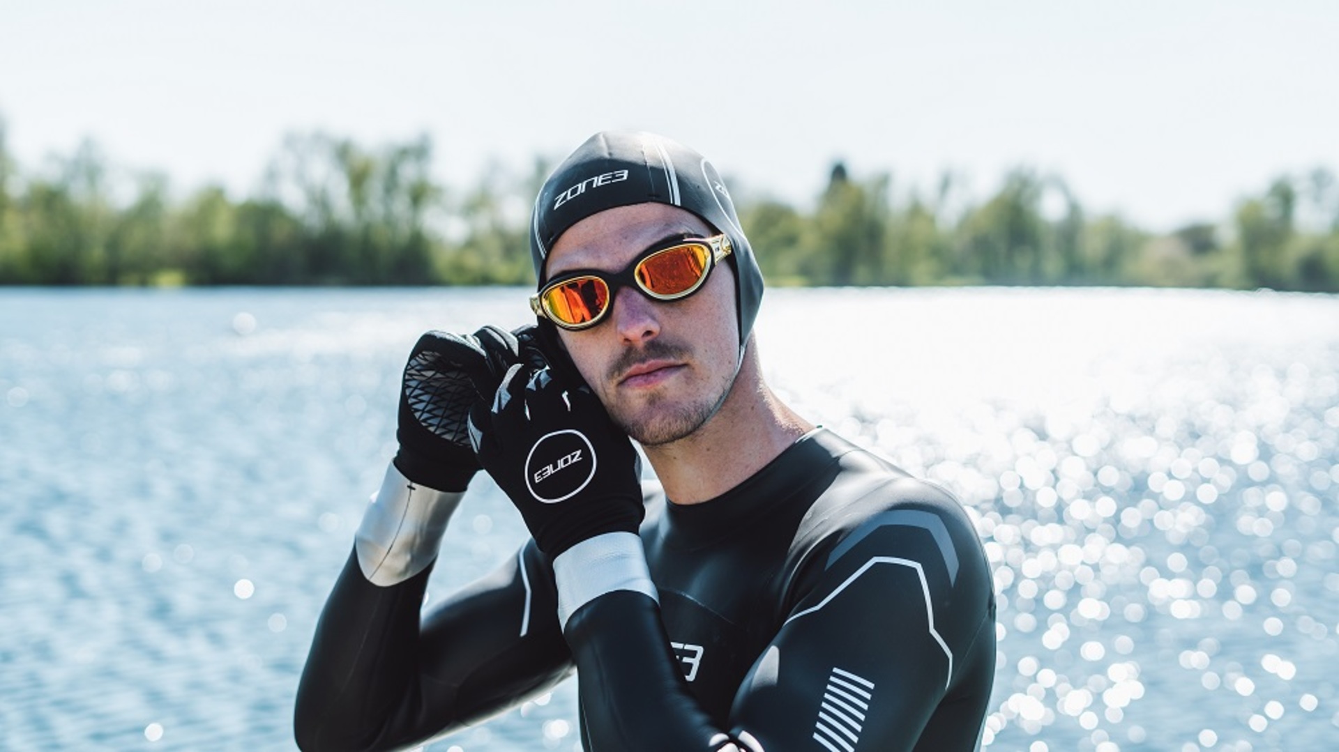 Zone3 Venator-X Zwembril Zwart/Goud met Polarized Revo Gold Lens