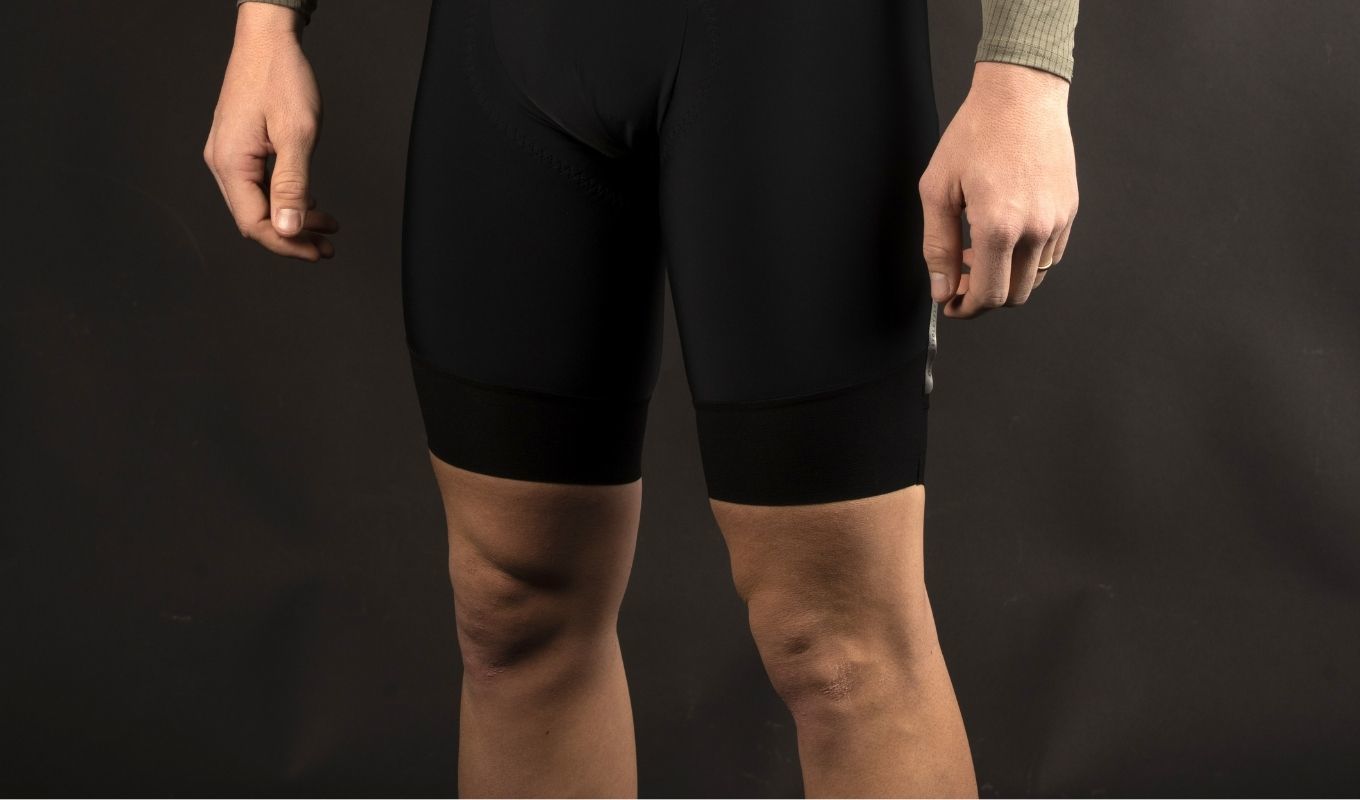 Q36.5 Gregarius Essential Fietsbroek Kort Met Bretels Zwart Heren