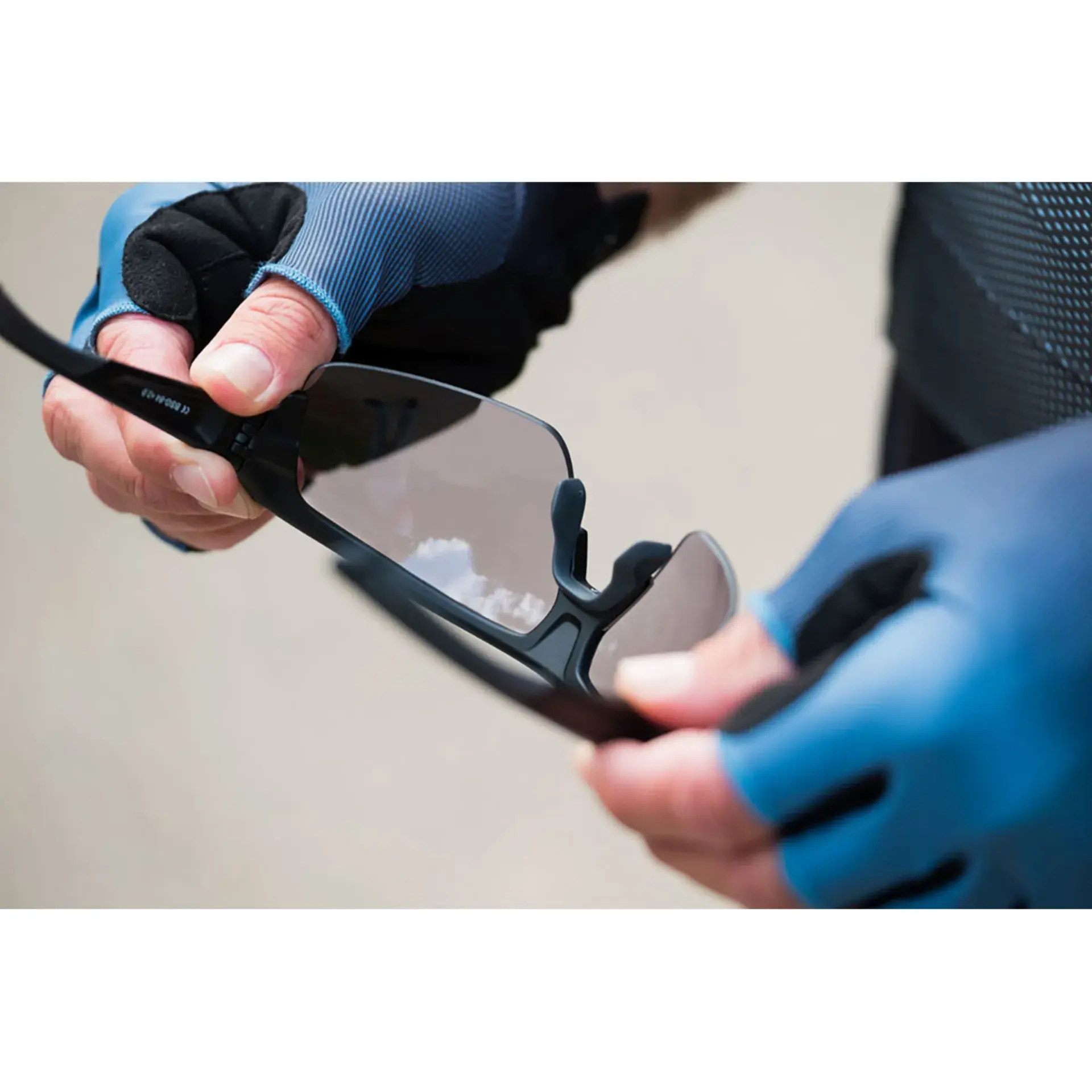 BBB Cycling BSG-64PH Impulse Reader Photochromic Fietsbril op Sterkte Mat Zwart