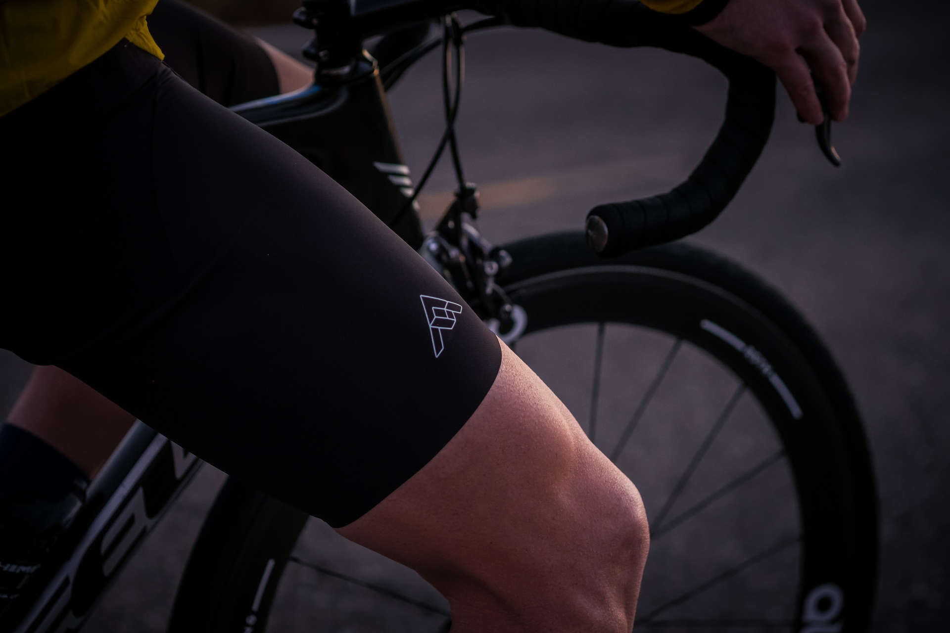 7mesh MK3 Fietsbroek Kort Zwart Heren