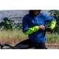 7MESH Rebellion Hi-Vis Fietsjack Blauw/Fluo Geel Heren — afbeelding 7