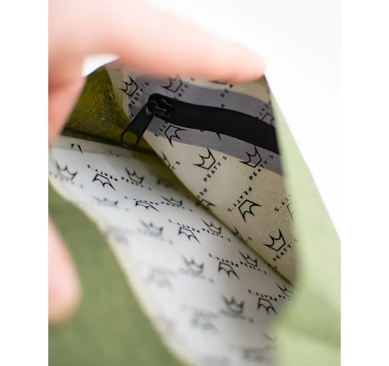 Peaty's HoldFast Trail Tool Wrap Mosgroen