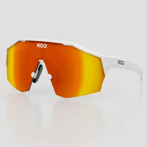 KOO ALIBI Sport Zonnebril Mat Wit met Red Mirror Lens
