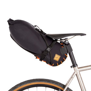 Restrap Saddle Bag Small 8 Liter Oranje/Zwart