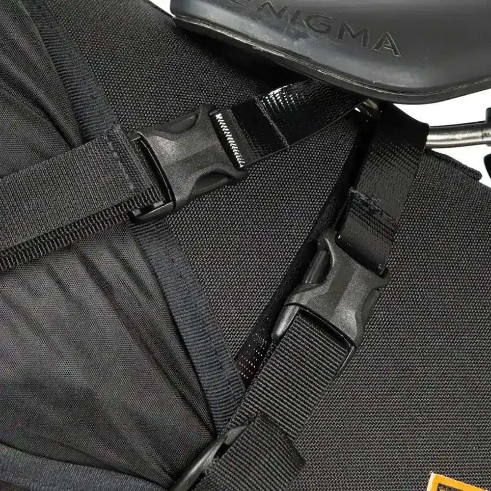 Restrap 18L Zadeltas Zwart