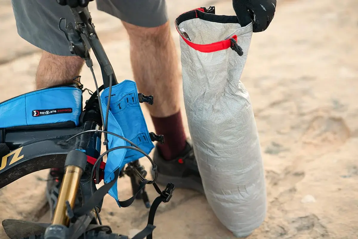 Revelate Designs Pronghorn Waterdichte Zak S 7.5L Wit