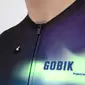 Gobik Vanquish Fietsshirt Lange Mouwen Donkerblauw/Groen