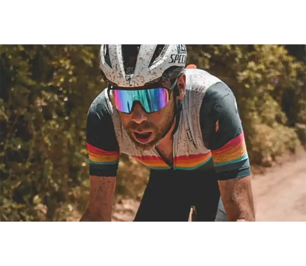 ppeeqq Model-I P R O Photochromic Fietsbril Mat Zwart met Rode Lens