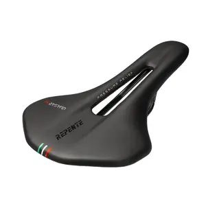Repente Quasar 2.0 Aeron LCF Zadel Cromoly Rails Zwart