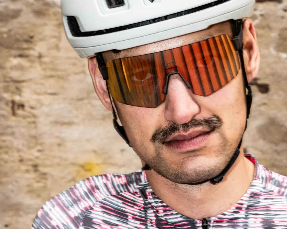 PPEEQQ Art of Absence